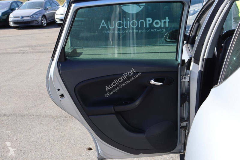 Samochód dostawczy Seat