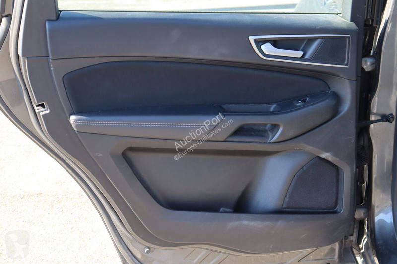 عربة نفعية Ford