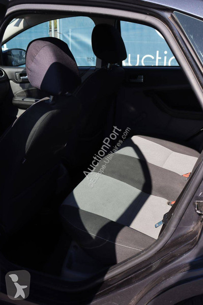 Véhicule utilitaire Ford