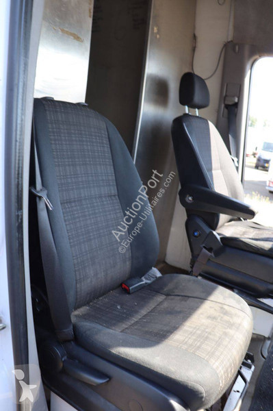 Véhicule utilitaire Mercedes 310 CDI