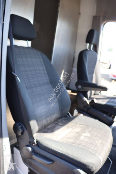 Véhicule utilitaire Mercedes 310 CDI