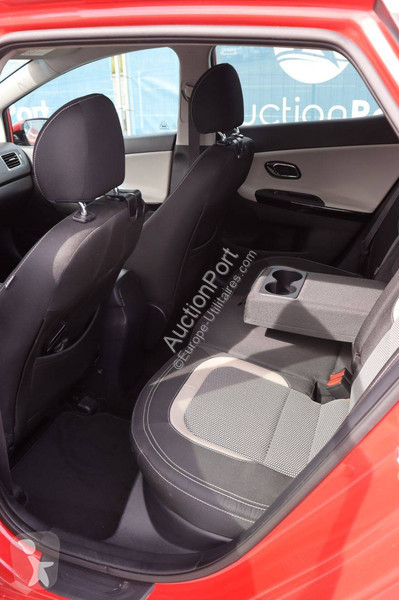 Véhicule utilitaire KIA  cee'd