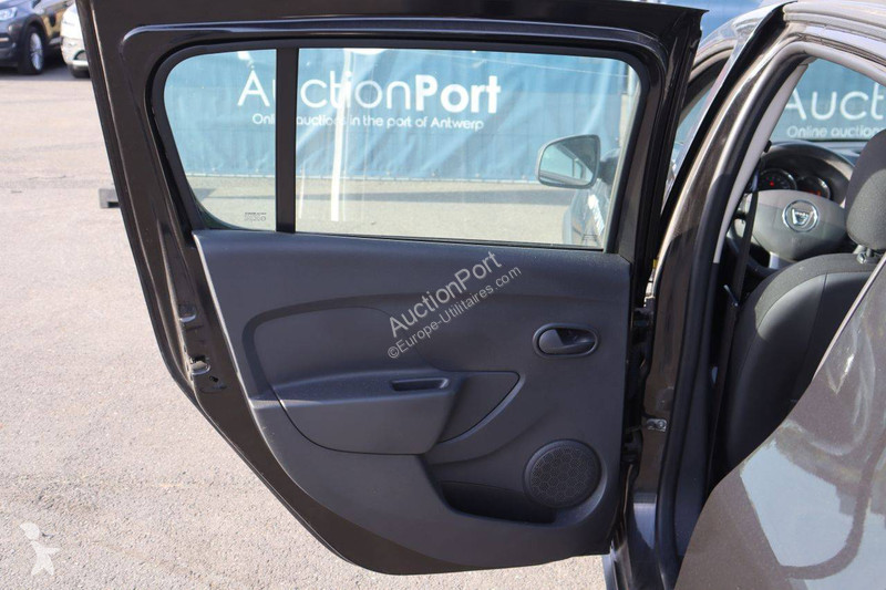 Véhicule utilitaire Dacia