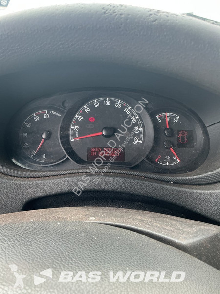 Véhicule utilitaire Opel 145PK