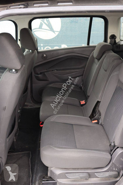 Furgoneta Ford Grand