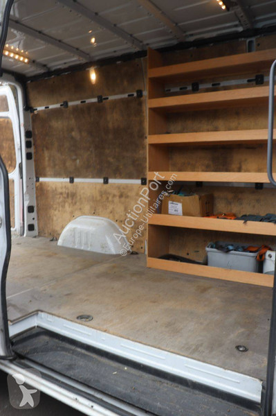 Mercedes 316 CDI van