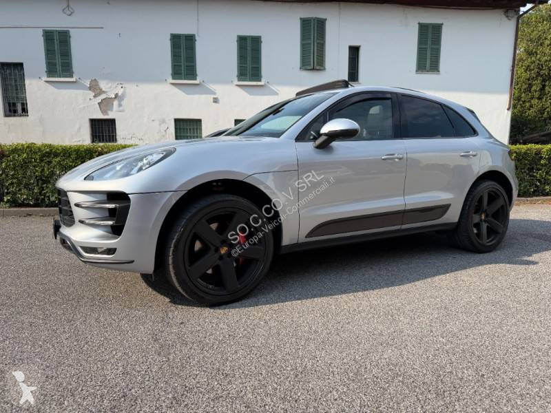Véhicule utilitaire Porsche