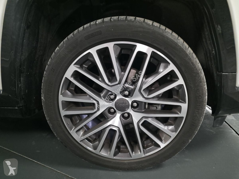 Véhicule utilitaire Jeep COMPASS 1.5 Turbo T4...
