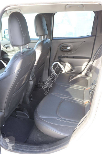 Véhicule utilitaire Jeep