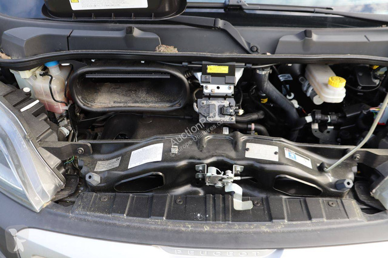 Véhicule utilitaire Peugeot