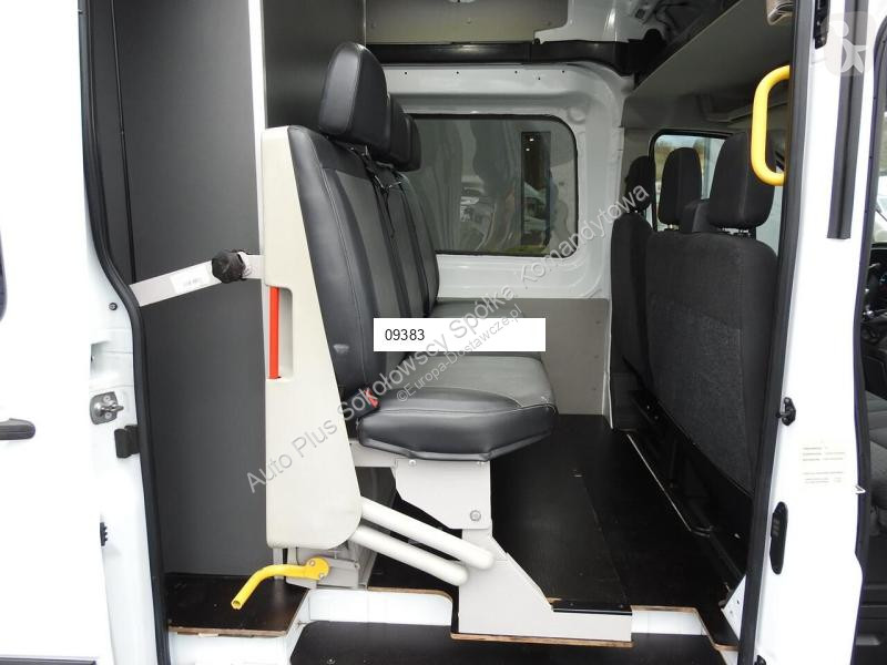Véhicule utilitaire Ford TRANSIT FURGON...
