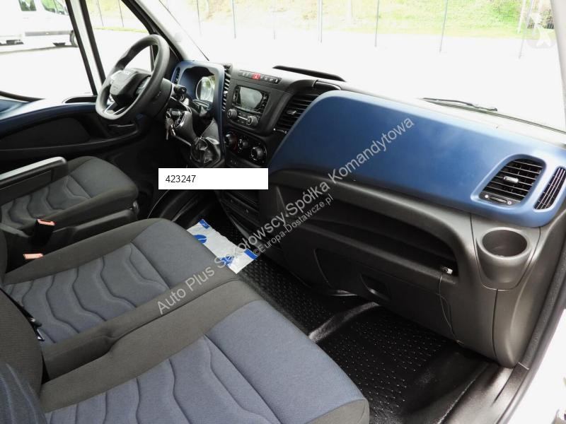 Veículo utilitário Iveco DAILY 35S14 FURGON...