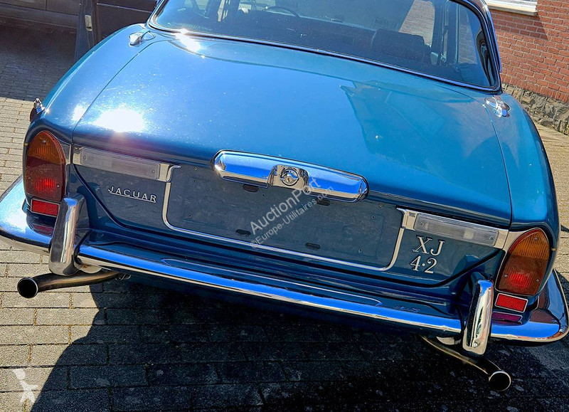 Véhicule utilitaire Jaguar 4.2 Manual 4-Speed...