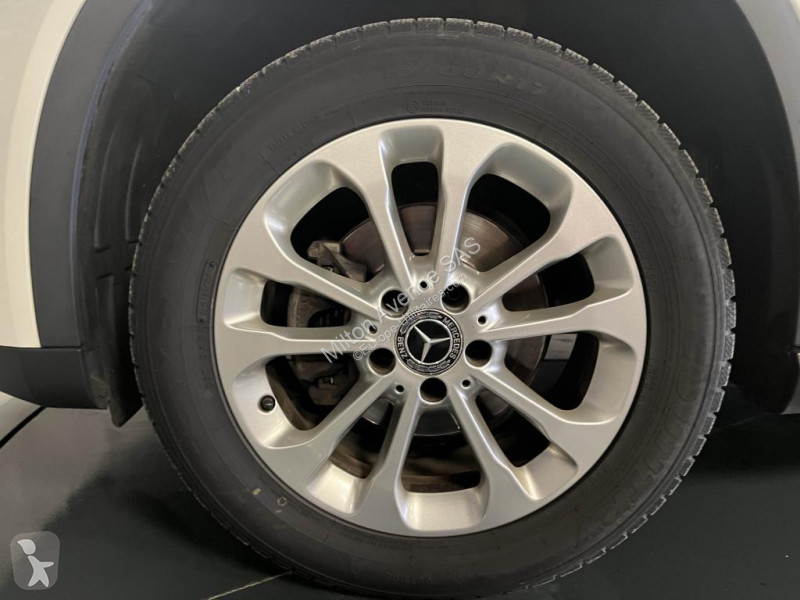 عربة نفعية Mercedes GLA 180  Inspiration
