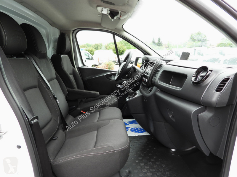 Véhicule utilitaire Renault  TRAFIC