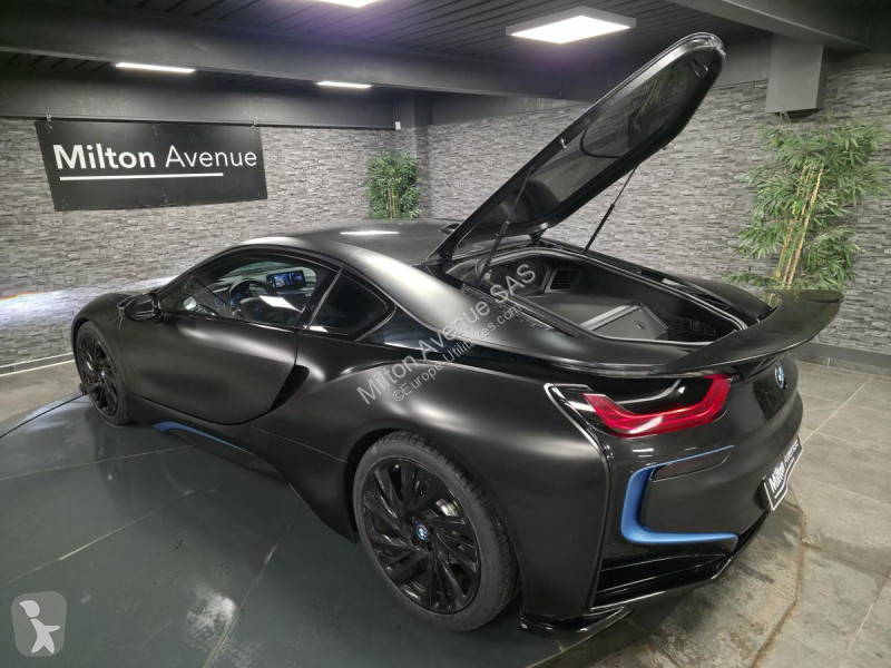 Samochód dostawczy BMW i8 Coupé Pure Impulse...