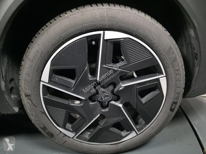 Furgoneta Peugeot 408 1.2i Hybrid -136 - BV...