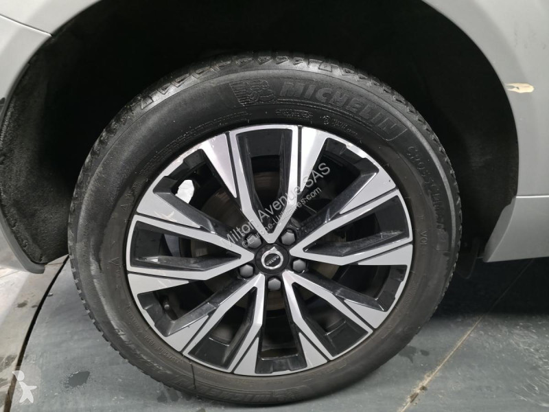 Samochód dostawczy Volvo XC60 B4 Micro-Hybride...