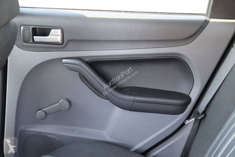 عربة نفعية Ford