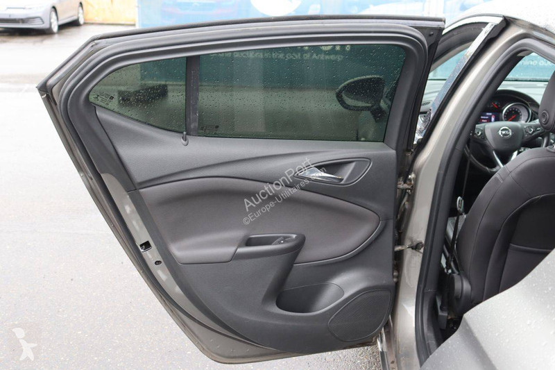 Véhicule utilitaire Opel
