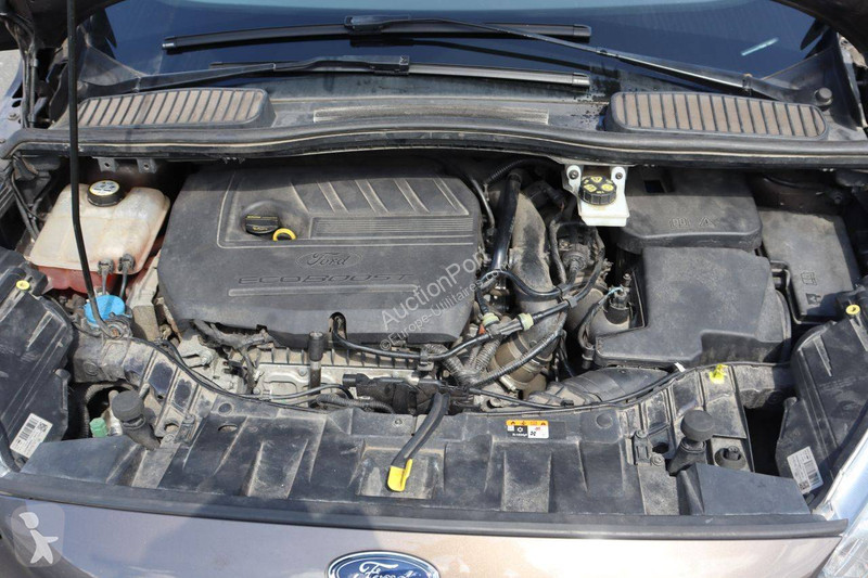 Véhicule utilitaire Ford Grand