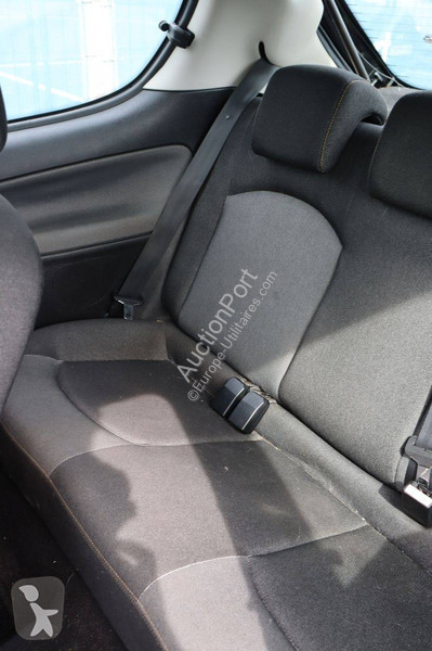 Véhicule utilitaire Peugeot