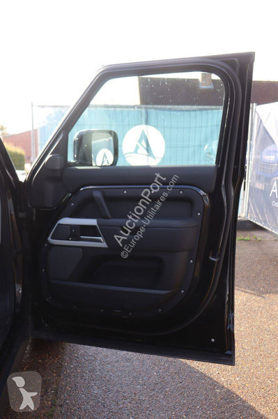 Véhicule utilitaire Land Rover