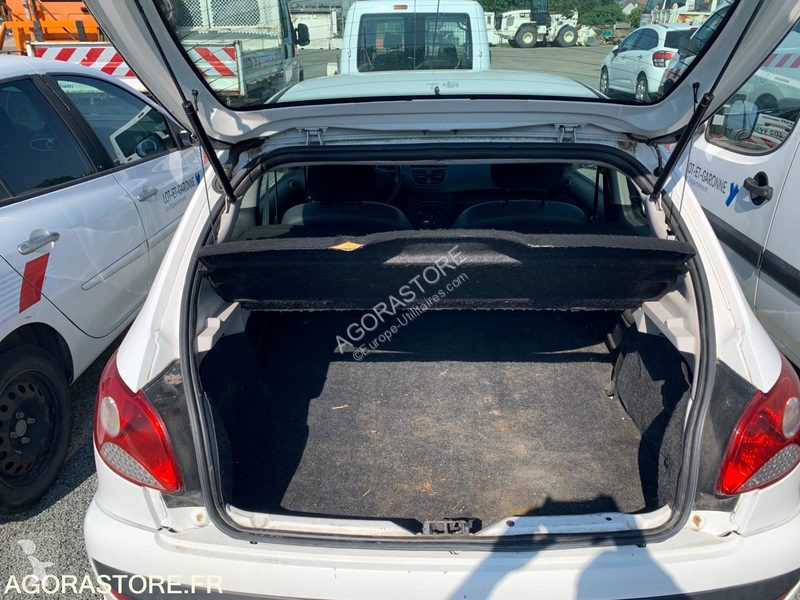 Véhicule utilitaire Peugeot 206
