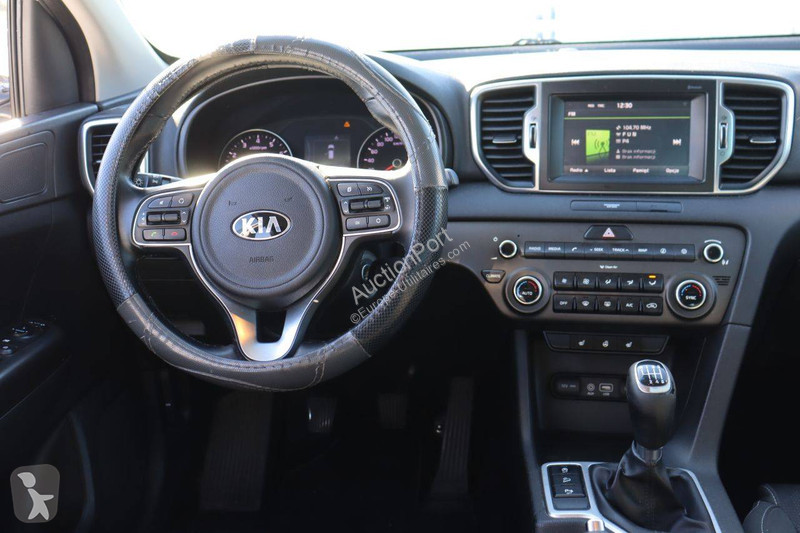Véhicule utilitaire KIA