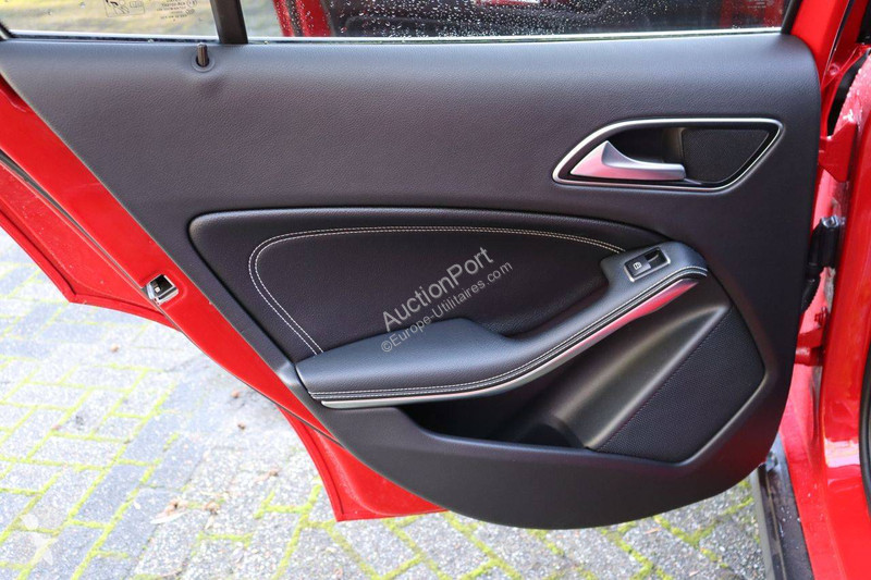 Bedrijfswagen Mercedes D GLA