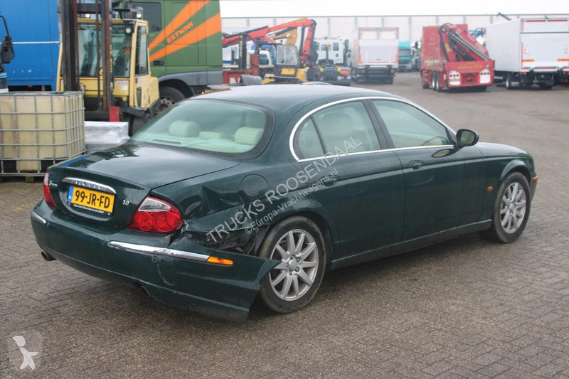 Véhicule utilitaire Jaguar 3.0 V6 EXECUTIVE...