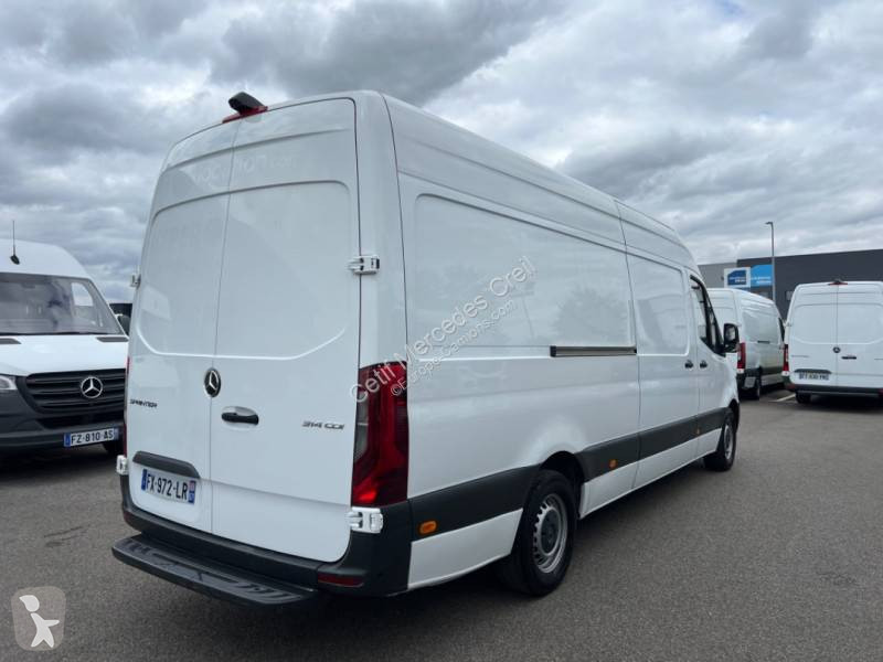 Véhicule utilitaire Mercedes