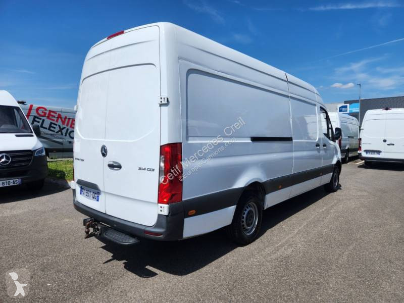 Véhicule utilitaire Mercedes
