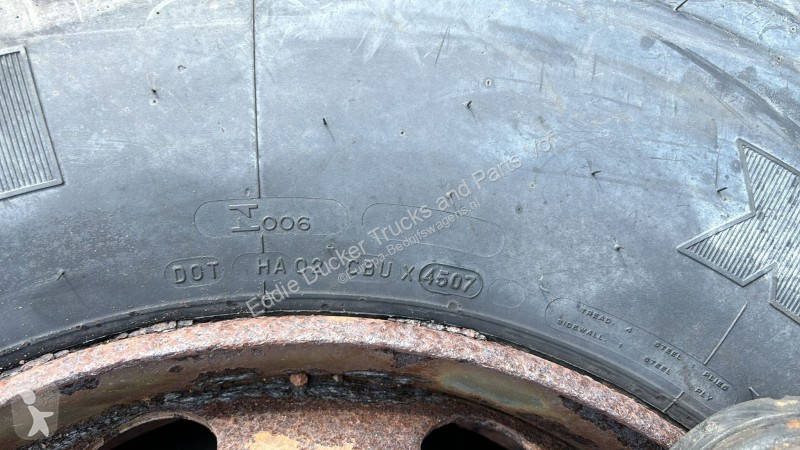 Furgoneta Michelin XZY-2 13R22.5