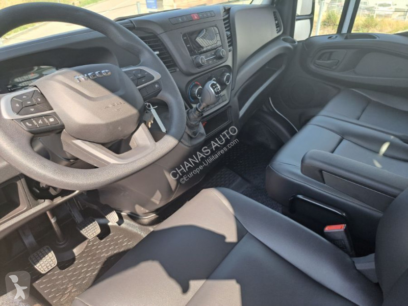 Furgoneta Iveco 35C16 160CV 3L ALUMINIUM 4M...