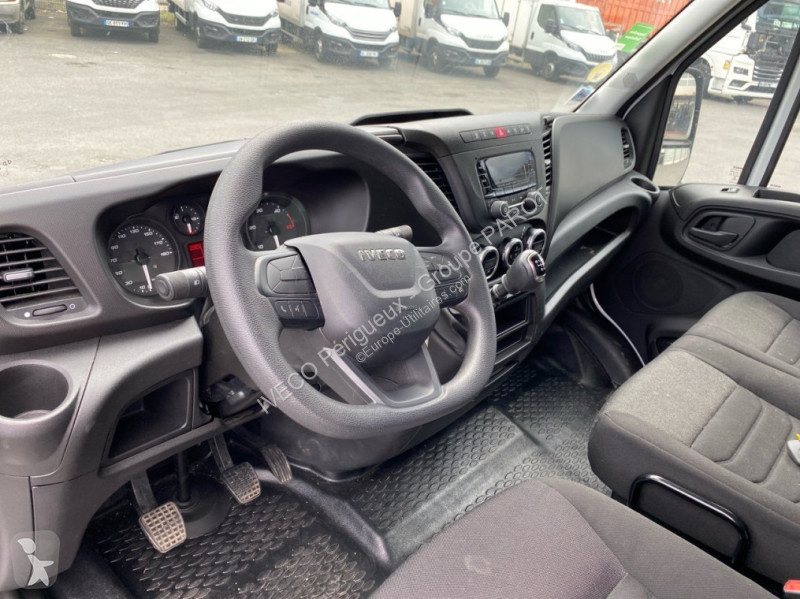 Veicolo commerciale Iveco 35C16 empattement 4100