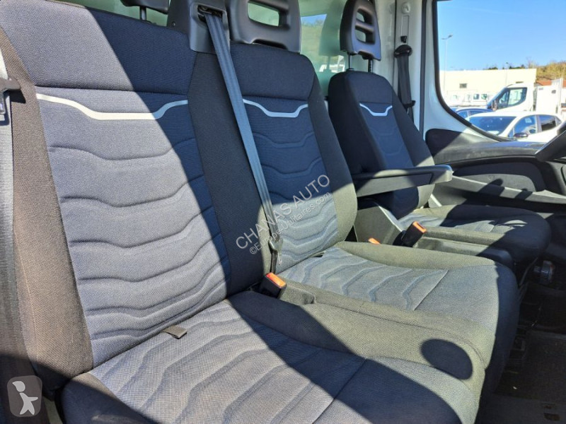 Veículo utilitário Iveco 35C16 160CV 3L HAYON...