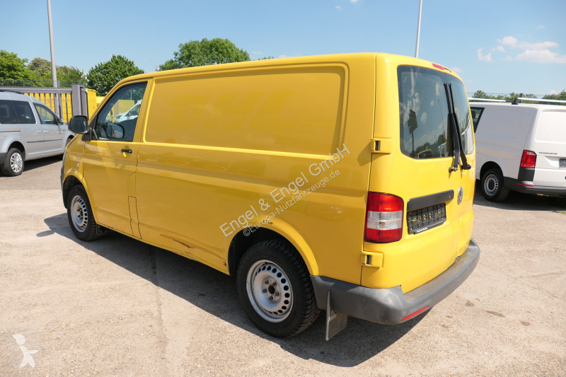Autoutilitară Volkswagen T5 Transporter 2.0 TDI...