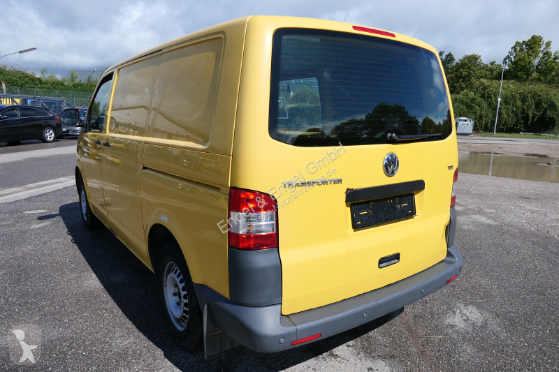 Véhicule utilitaire Volkswagen T5 Transporter...