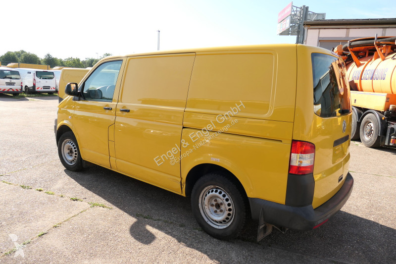 Autoutilitară Volkswagen T5 Transporter 2.0 TDI...