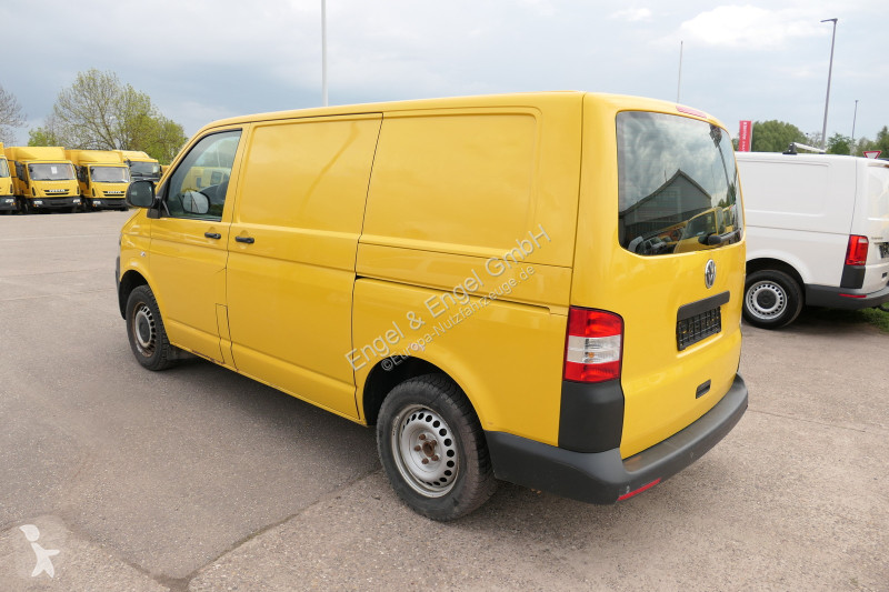 Véhicule utilitaire Volkswagen T5 Transporter...