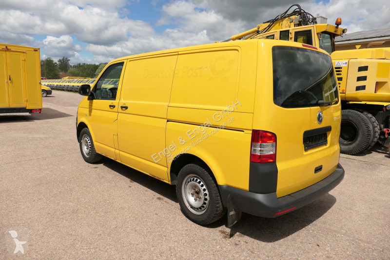Véhicule utilitaire Volkswagen T5 Transporter...