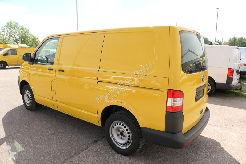 Autoutilitară Volkswagen T5 Transporter 2.0 TDI...