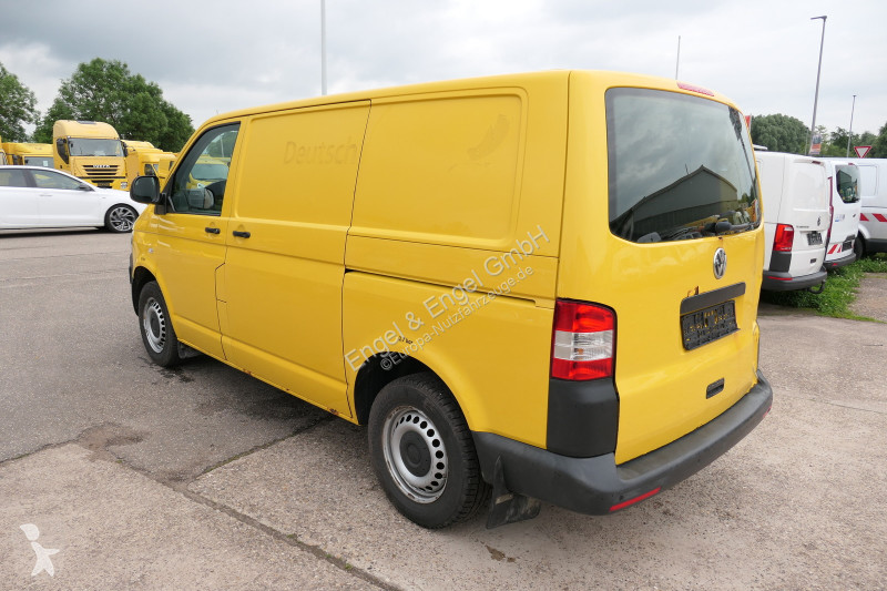 Autoutilitară Volkswagen T5 Transporter 2.0 TDI...