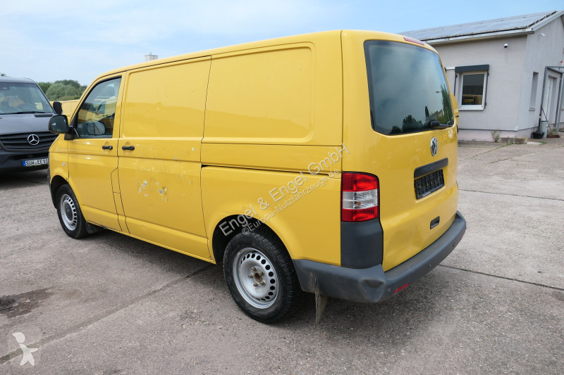 Autoutilitară Volkswagen T5 Transporter 2.0 TDI...