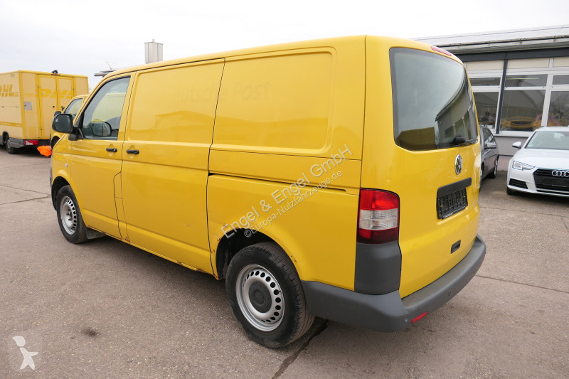 Autoutilitară Volkswagen T5 Transporter 2.0 TDI...