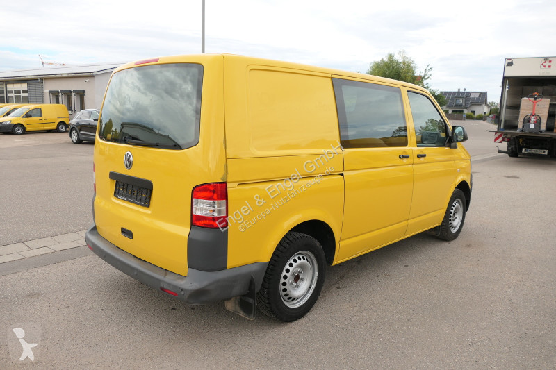 Véhicule utilitaire Volkswagen T5 Transporter...