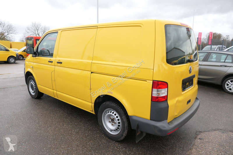 Véhicule utilitaire Volkswagen T5 Transporter...