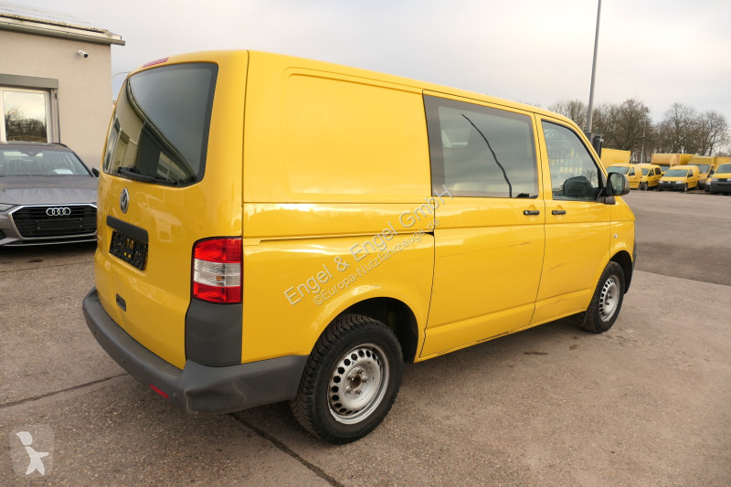 Véhicule utilitaire Volkswagen T5 Transporter...