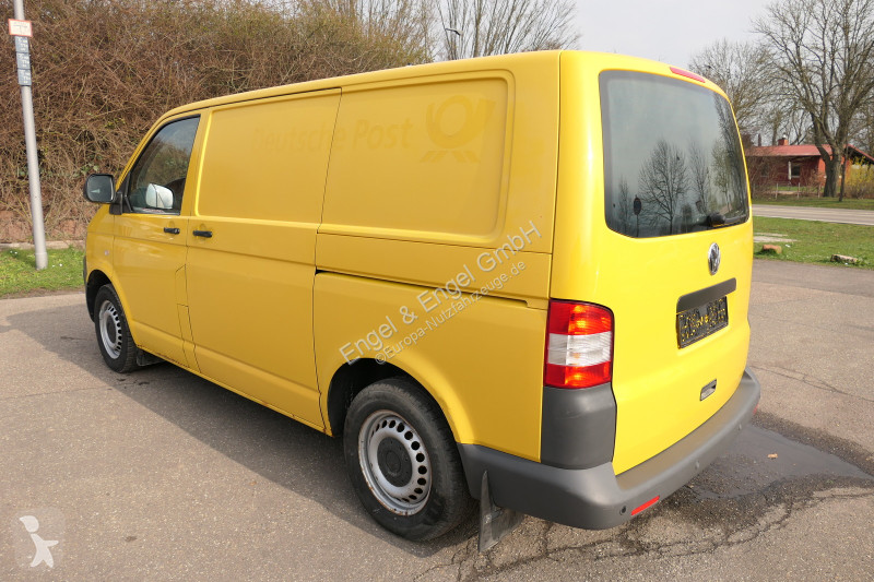 Véhicule utilitaire Volkswagen T5 Transporter...